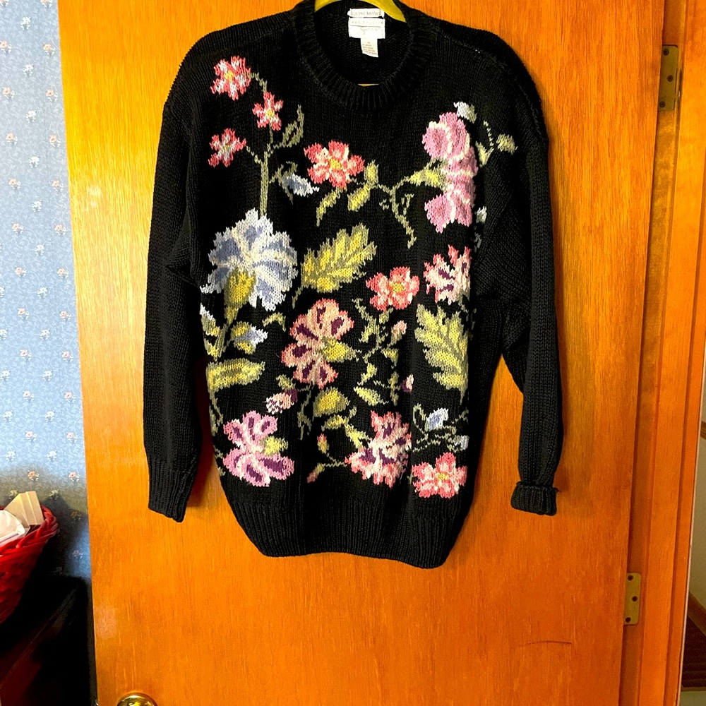XL Van Heusen Sweater Black with Flowers